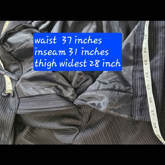 Tahari size 18 w black pinstripe silver shortsleeve pant suit and jacket - Picture 3 of 16